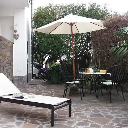 Casa Delle Zagare Apartment *